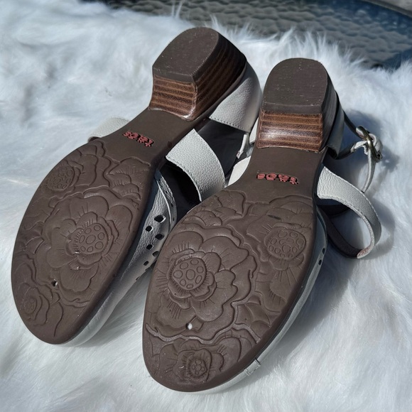 Täōs Casual Dress Sandal - Picture 2 of 2